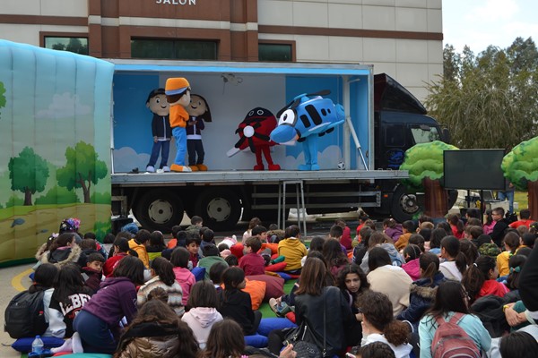 Hürkuş ve Gökbey Müzikali