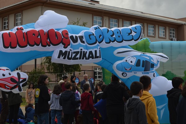 Hürkuş ve Gökbey Müzikali