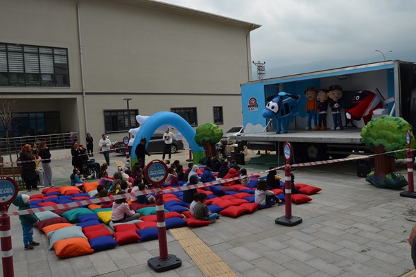 Hürkuş ve Gökbey Müzikali