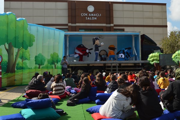 Hürkuş ve Gökbey Müzikali