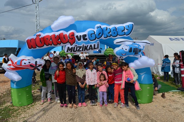 Hürkuş ve Gökbey Müzikali