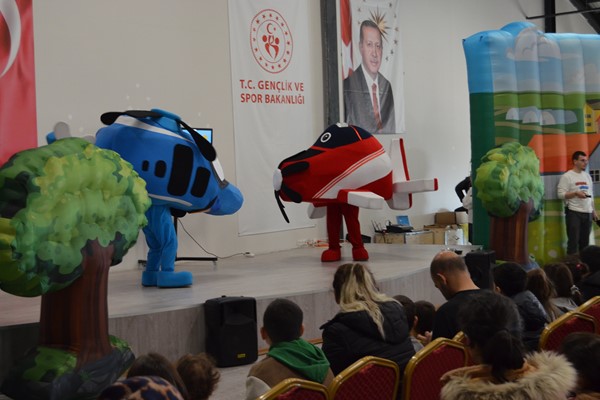 Hürkuş ve Gökbey Müzikali