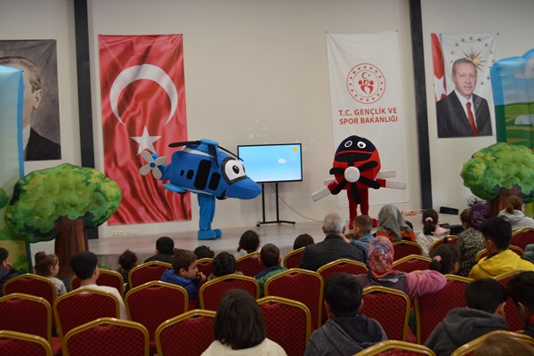 Hürkuş ve Gökbey Müzikali