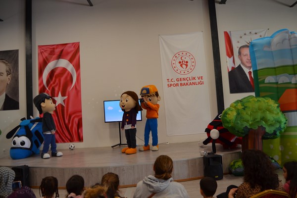 Hürkuş ve Gökbey Müzikali