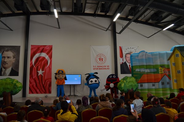 Hürkuş ve Gökbey Müzikali