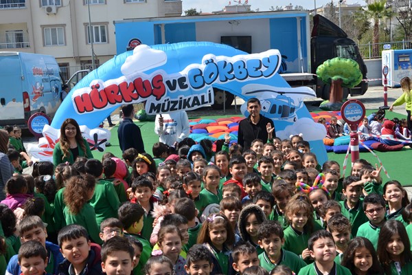 Hürkuş ve Gökbey Müzikali