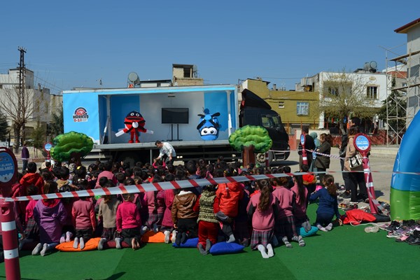 Hürkuş ve Gökbey Müzikali