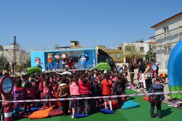 Hürkuş ve Gökbey Müzikali