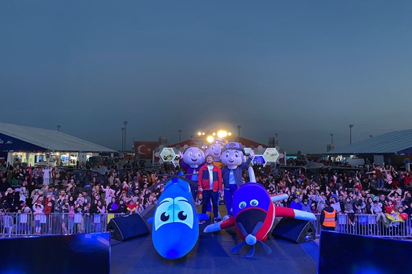 Hürkuş ve Gökbey Müzikali