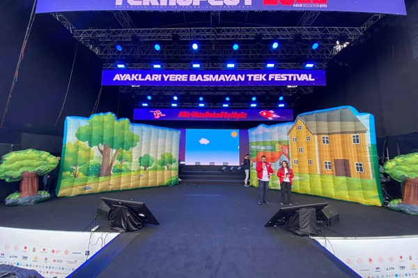 Hürkuş ve Gökbey Müzikali